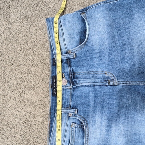 Lucky Brand Mid Rise Ava Shorts Medium Wash Size 27 - Picture 6 of 10